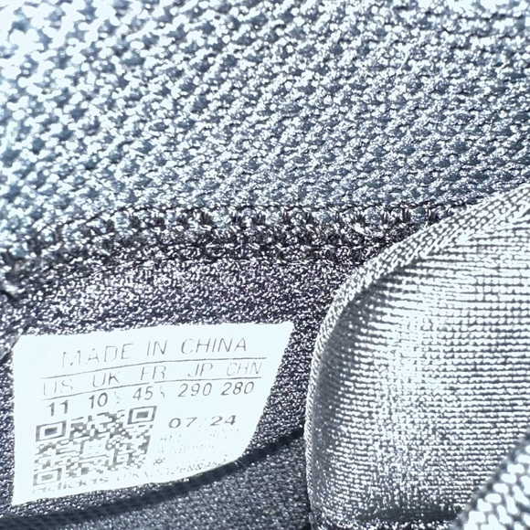 A.E.1 Red Adidas Anthony Edwards - Picture 7 of 10